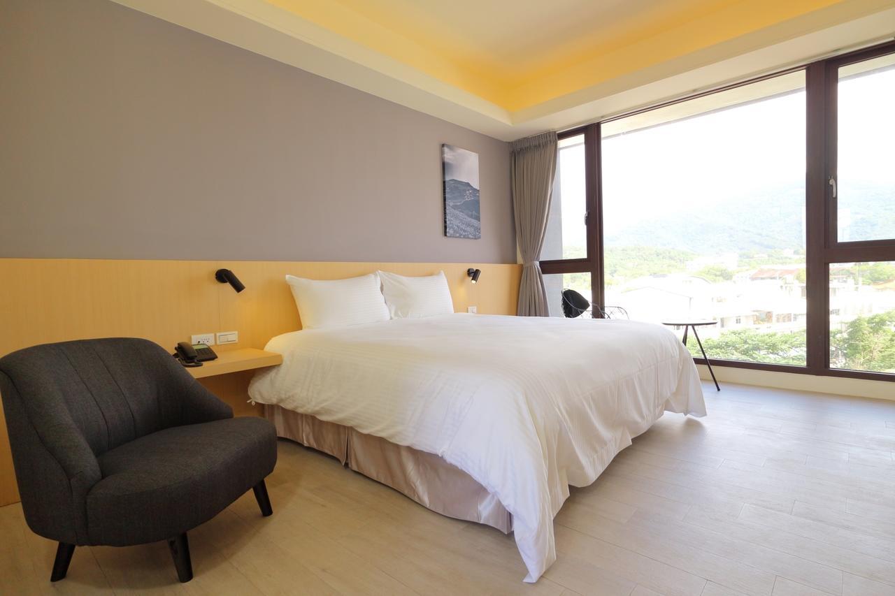 Ket Hotel Yuli Exterior foto